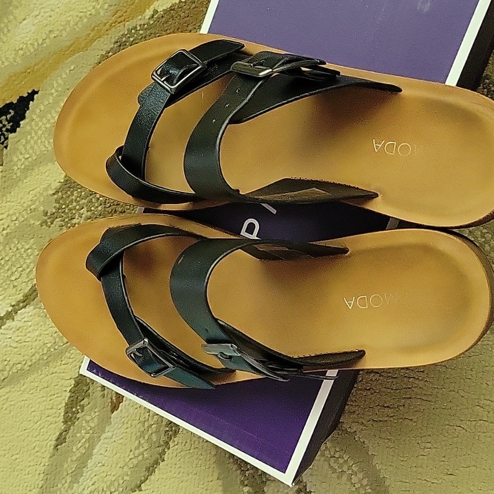 Summer sandals